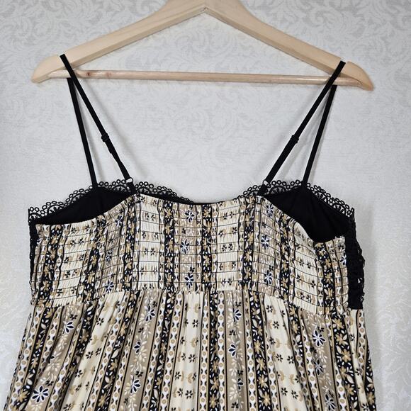 No Boundaries Maxi Dress sz M Black Tan Strappy Tiered Crochet Lace Boho - Picture 10 of 16